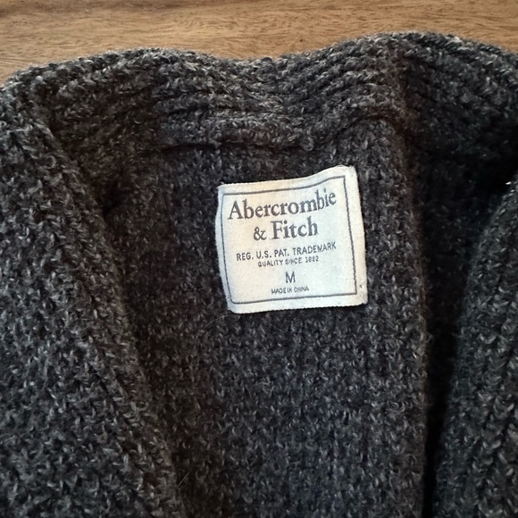 Gray Abercrombie & Fich Boyfriend style Cardigan Sweater - Picture 2 of 3